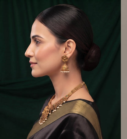 Women Gold Plated Traditional Jewellery Set With Jhumka