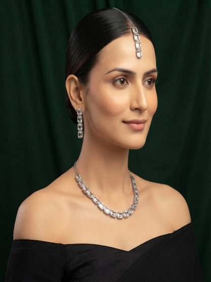 Silver Plated Kundan Necklace With Earings & Mang Tika Set