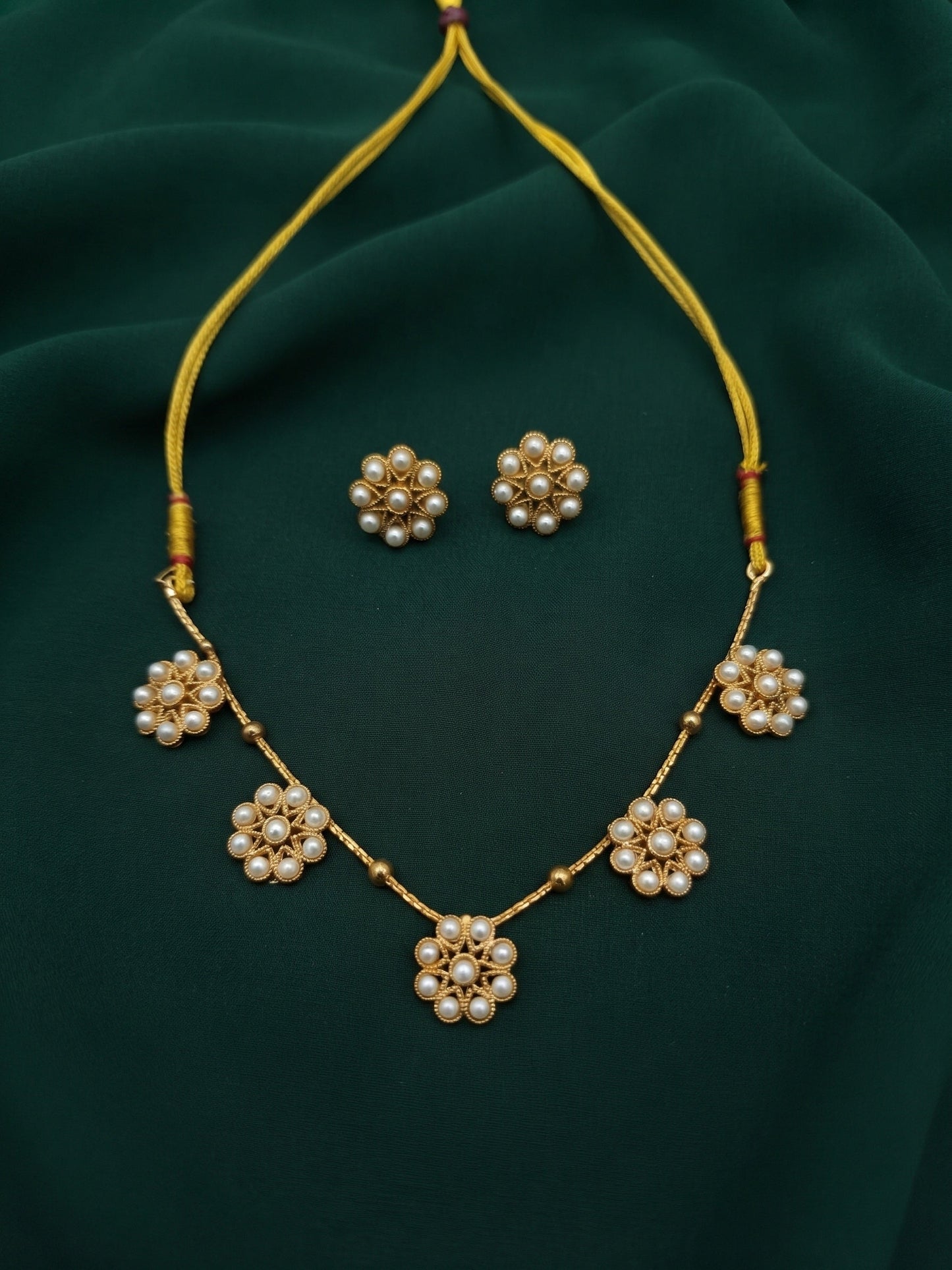Women Gold Plated Minimal Jewellery Set
