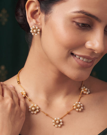 Women Gold Plated Minimal Jewellery Set