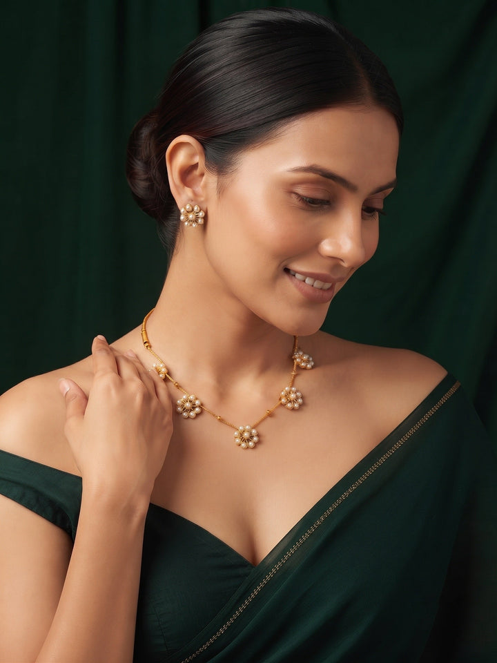 Women Gold Plated Minimal Jewellery Set