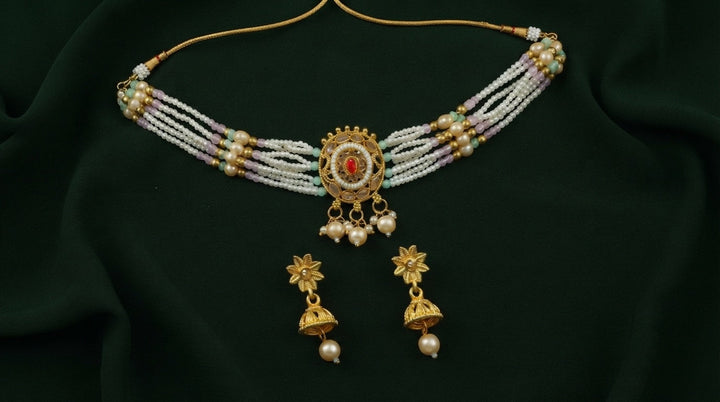 Women Gold Plated Traditional Jewellery Set