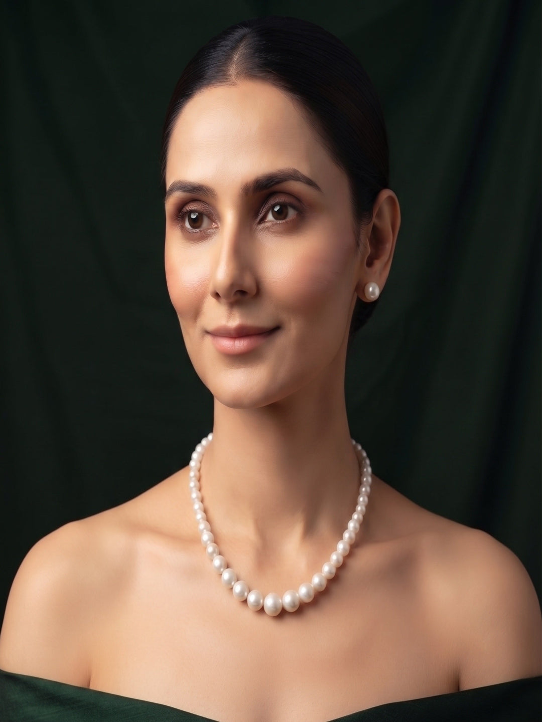 Beautiful White Pearls Statement Jewellery Set For Women