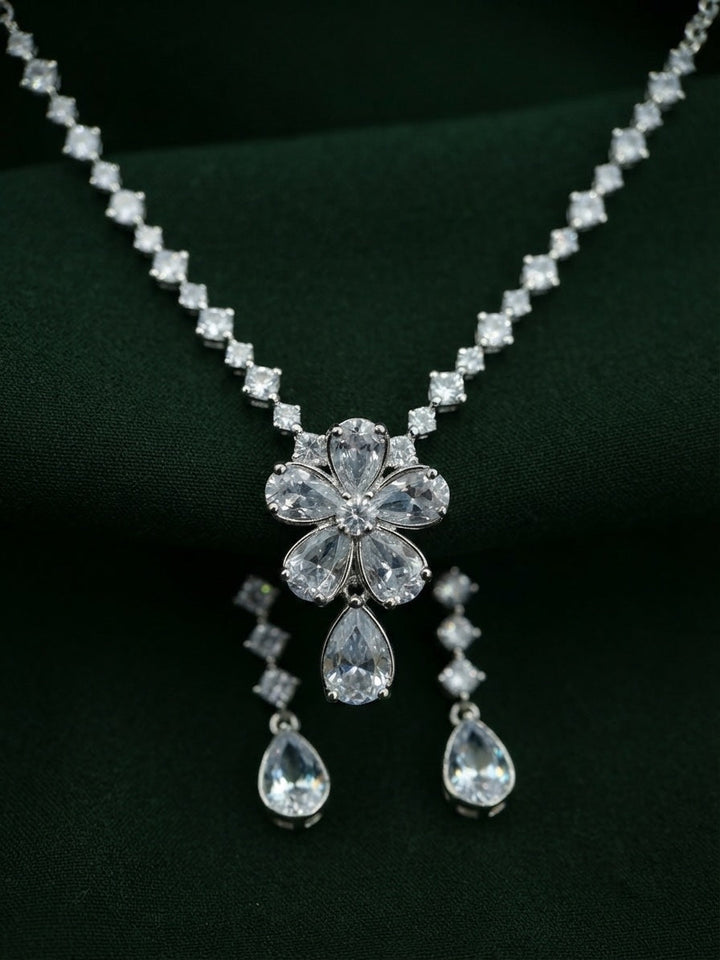 Women Silver Plated Diamond Jewellery Set
