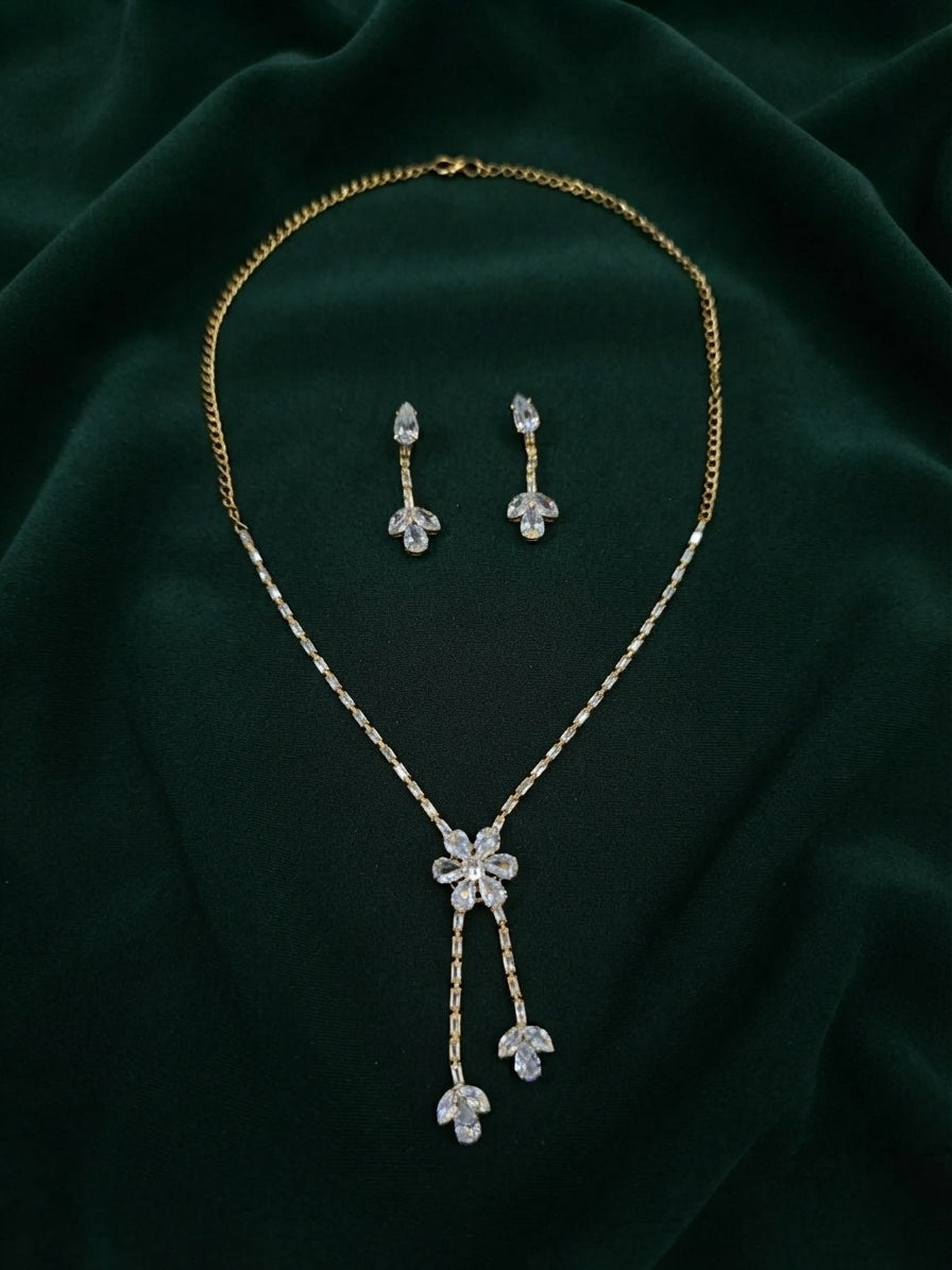 Women Gold Plated Kundan Beaded Minimal Jewellery Set