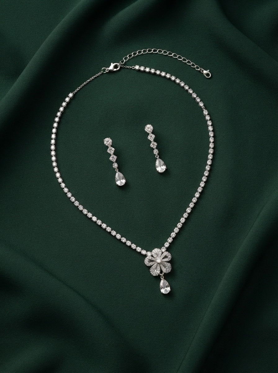 Women Silver Plated Trendy Kundan Jewellery Set
