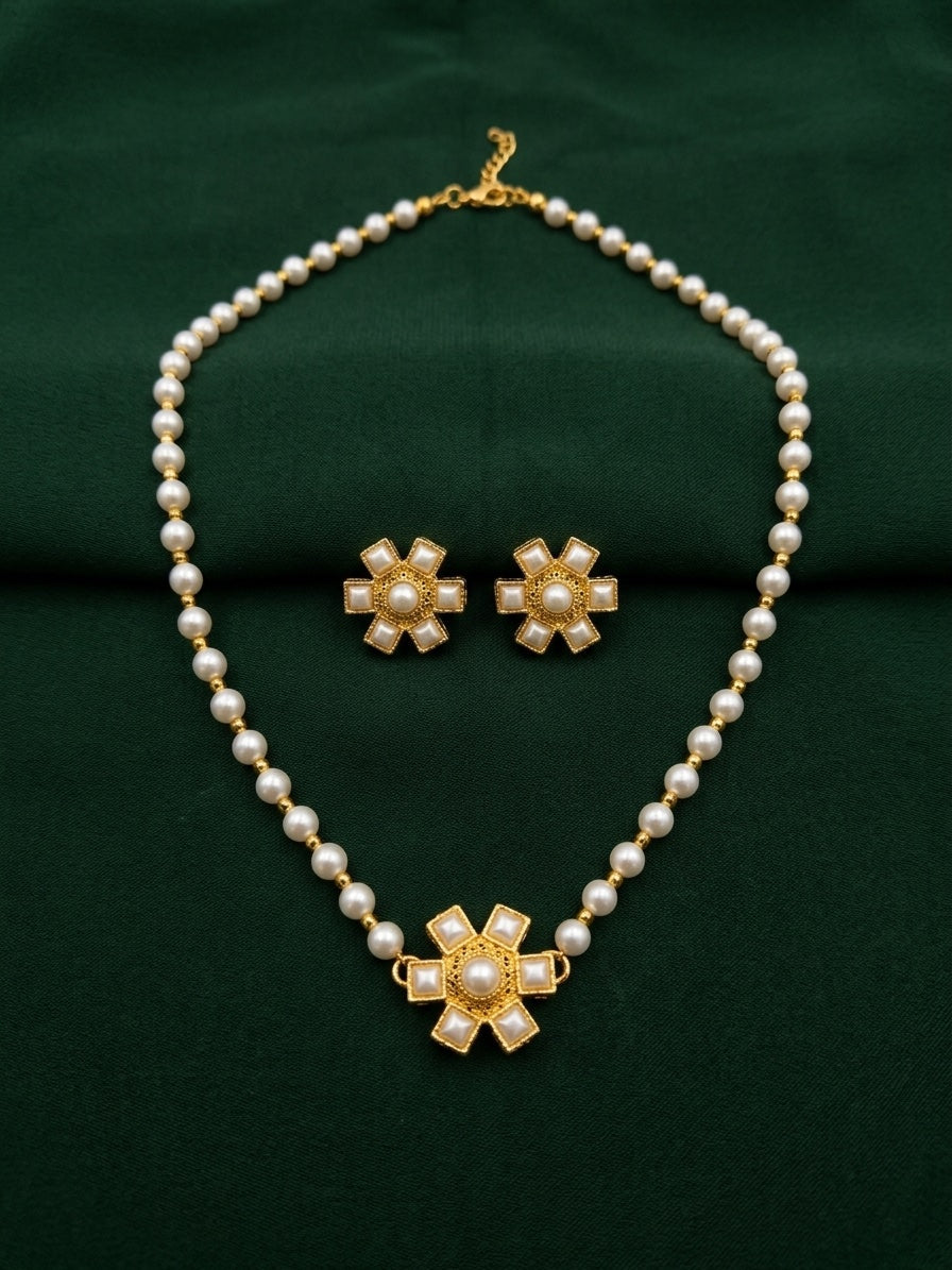 Women Gold Plated Minimal Pearls Jewellery Set