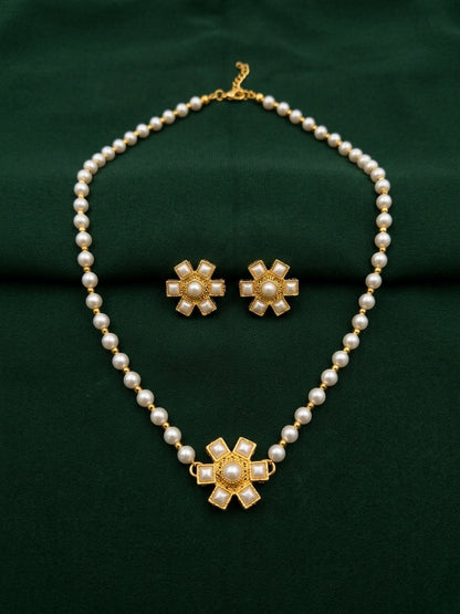 Women Gold Plated Minimal Pearls Jewellery Set