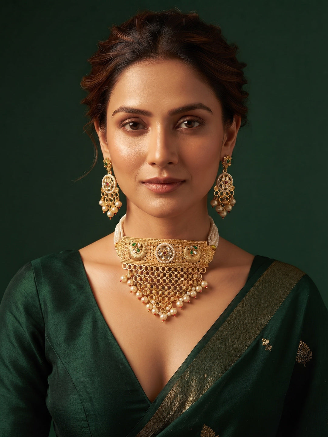 Women Gold Plated Rajawadi Jadau Jewellery Set