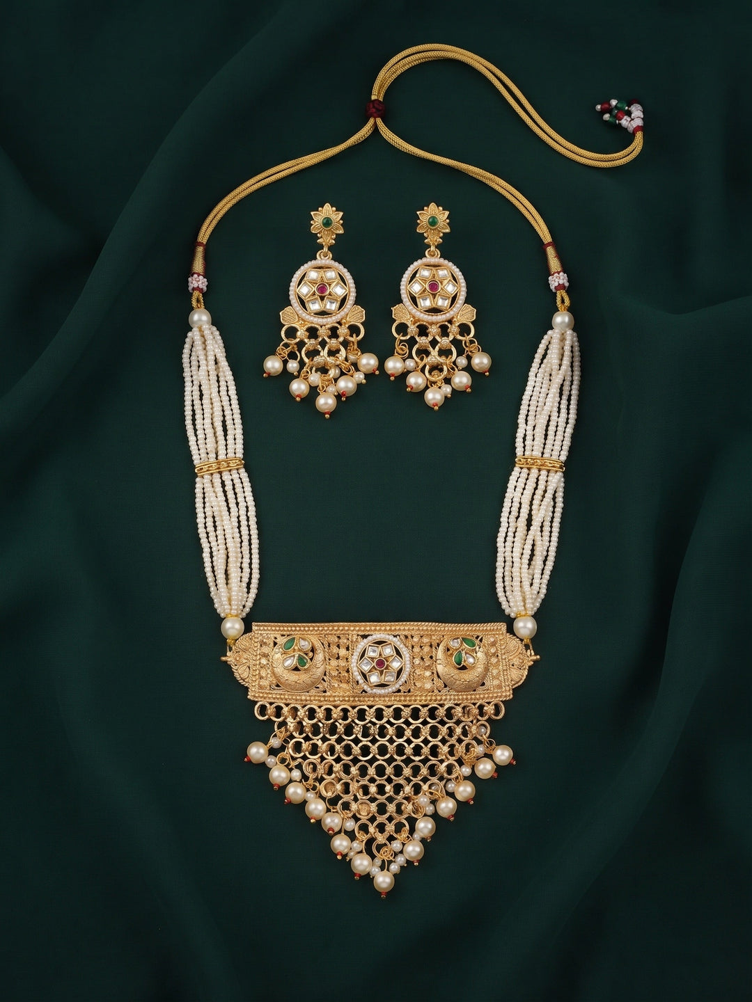 Women Gold Plated Rajawadi Jadau Jewellery Set