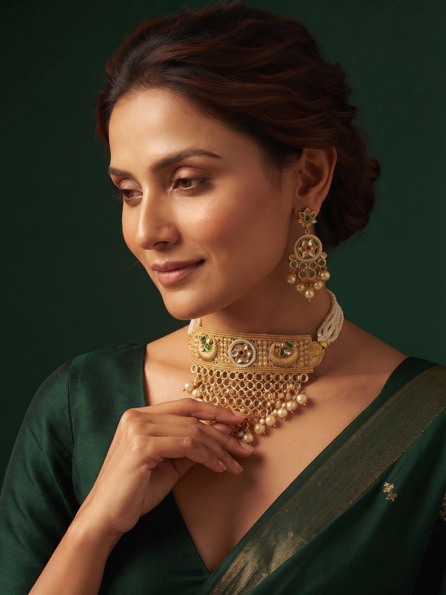Women Gold Plated Rajawadi Jadau Jewellery Set