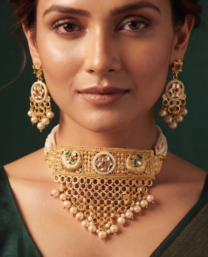 Women Gold Plated Rajawadi Jadau Jewellery Set