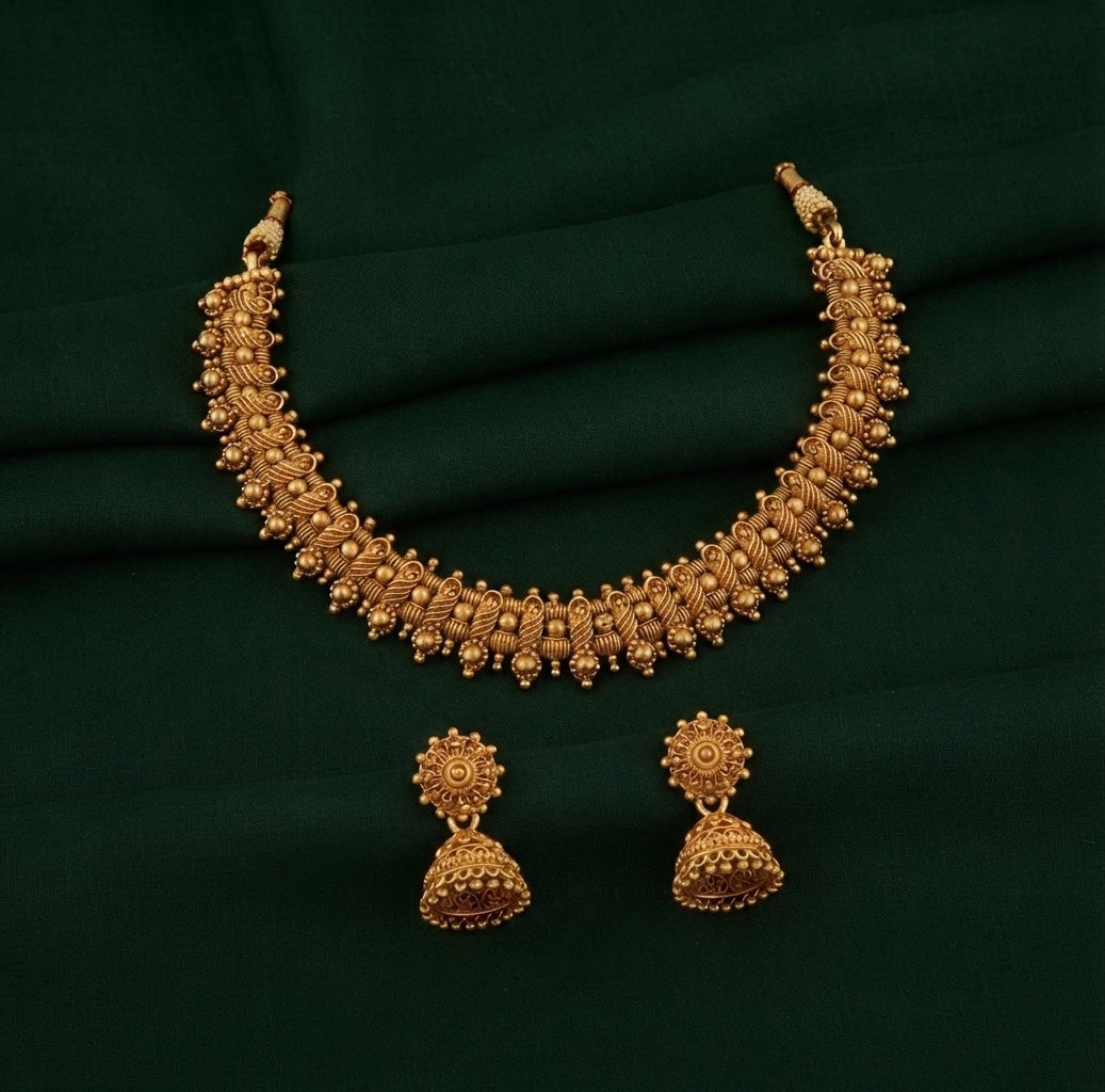 Women Gold Plated Traditional Jewellery Set