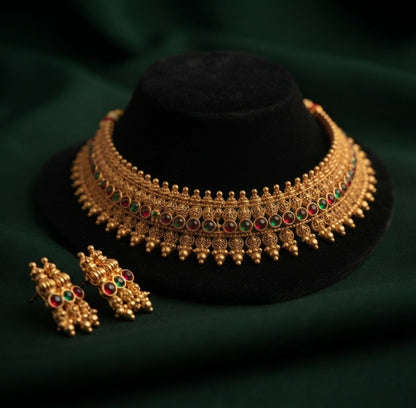 Women Gold Plated Traditional Jewellery Set