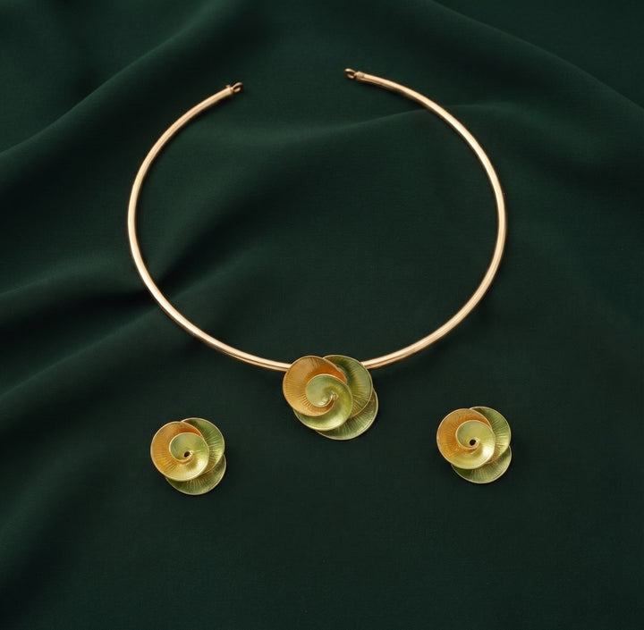 Women Gold Plated Contamprery Jewellery Set