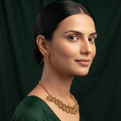 Women Gold Plated Minimal Jewellery Set