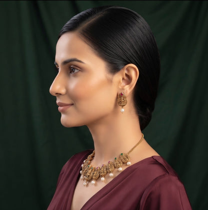 Women Gold Plated Traditional Jewellery Set