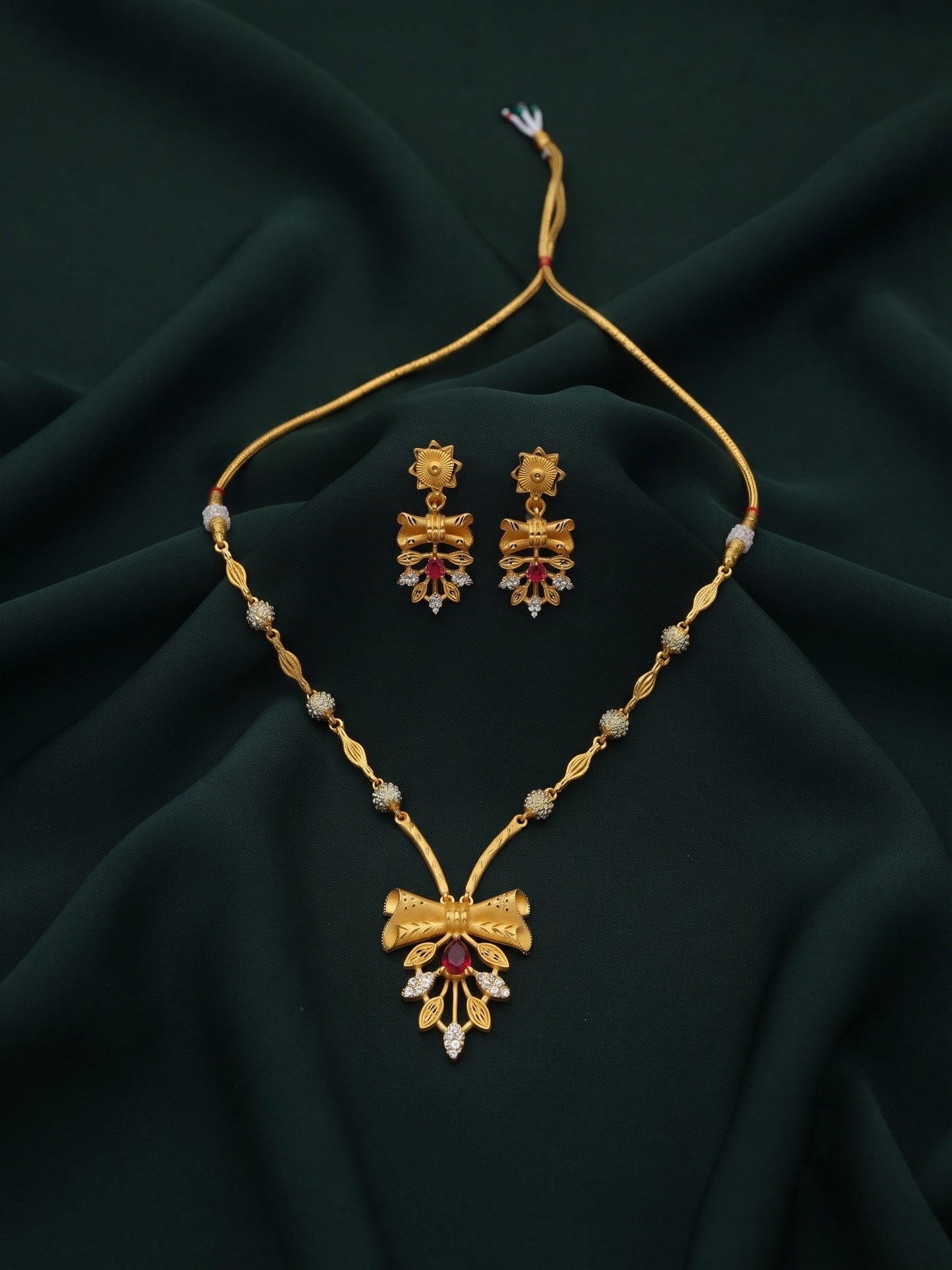Gold-Toned Bow Design Necklace & Earrings Jewellery Set