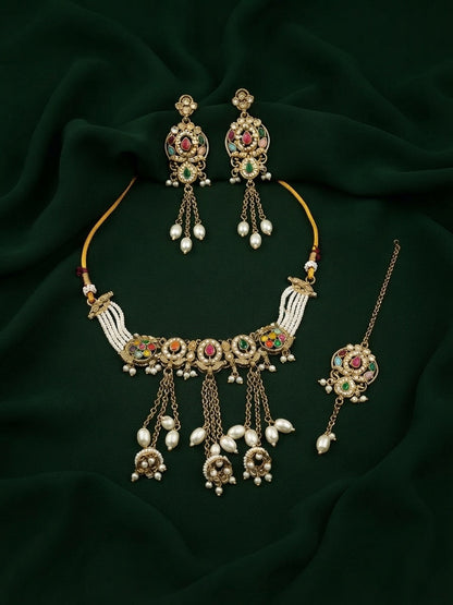 Gold Plated Kundan Beaded Choker Jewellery Set With Mang Tikka