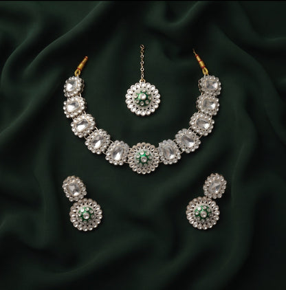 Silver-Toned Kundan-Style Necklace with Matching Earrings & Mang Tikka