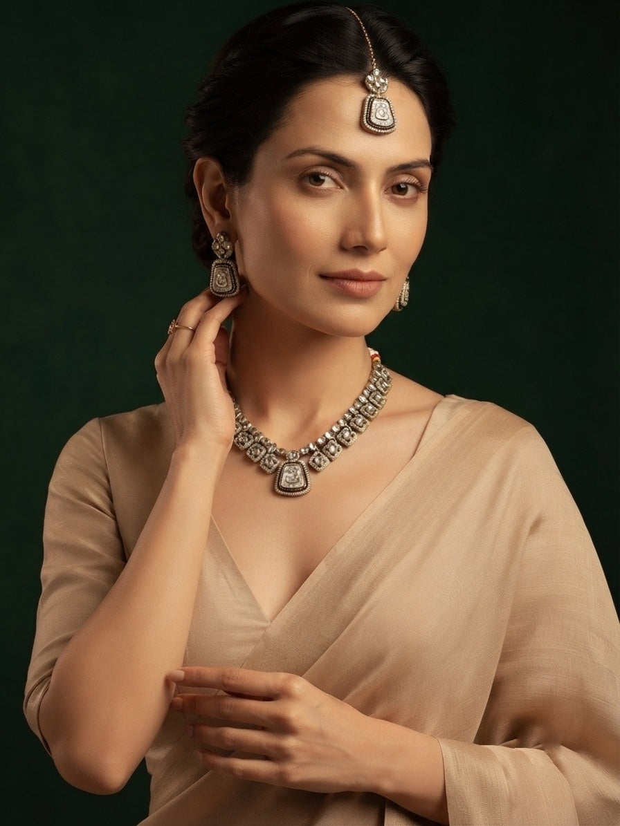 Gold Plated Kundan Beaded Jewellery Set With Mang Tika