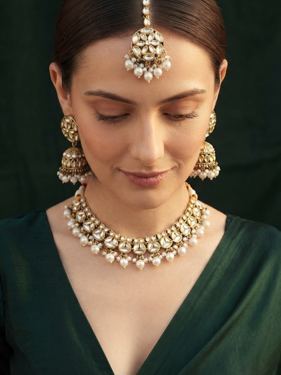 Gold Plated Kundan Beaded Jewellery Set With Mang Tika