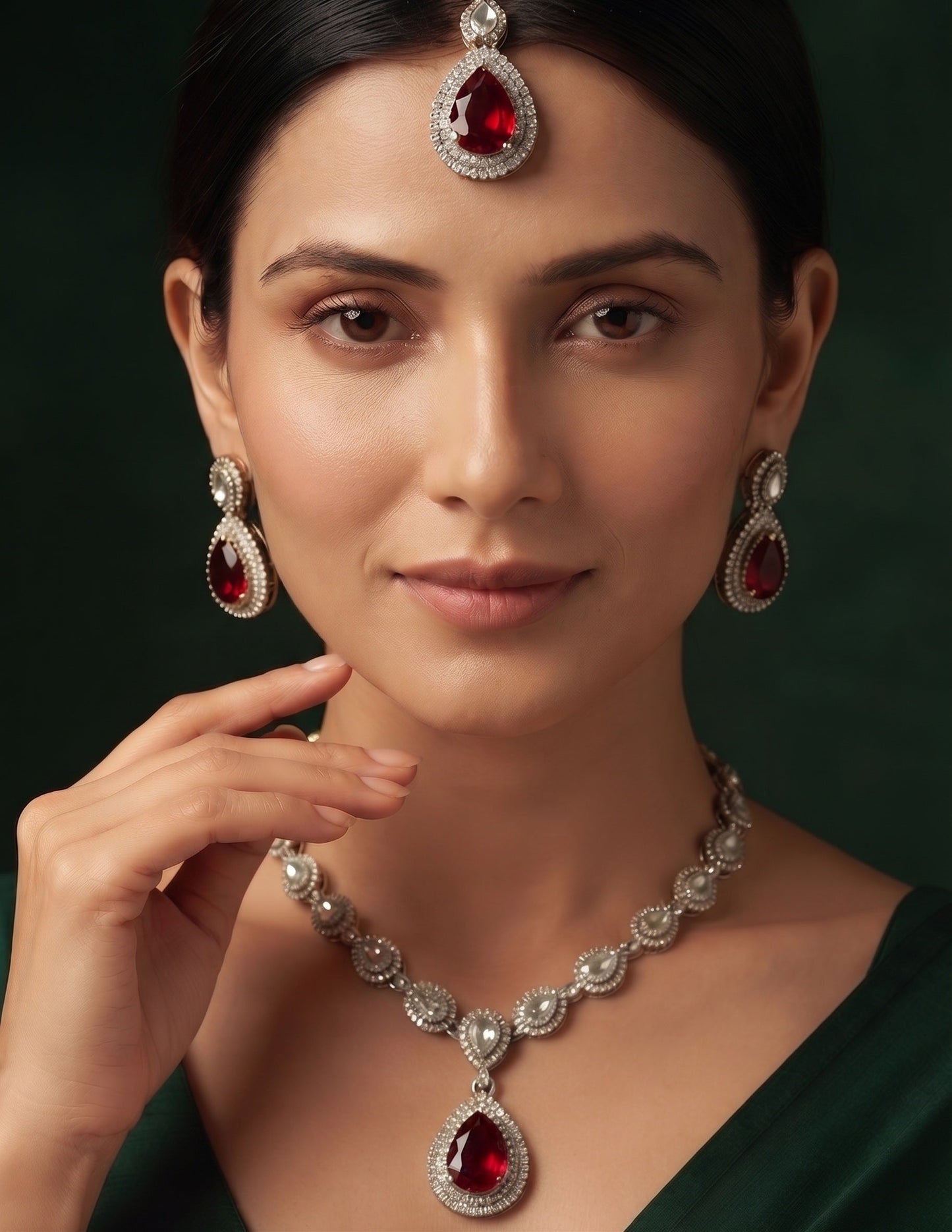 Silver Plated Kundan Beaded Jewellery Set With Mang Tikka