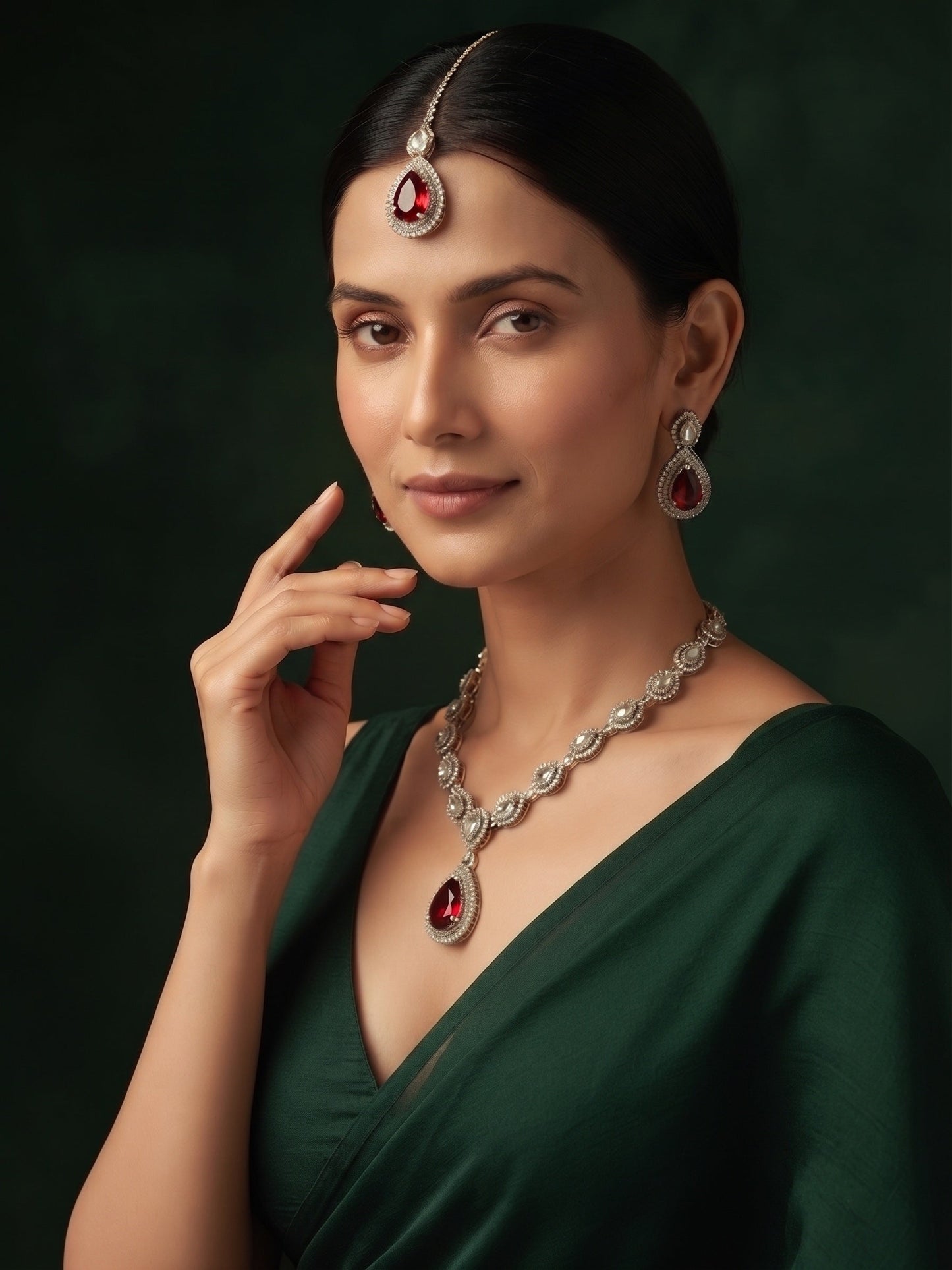 Silver Plated Kundan Beaded Jewellery Set With Mang Tikka