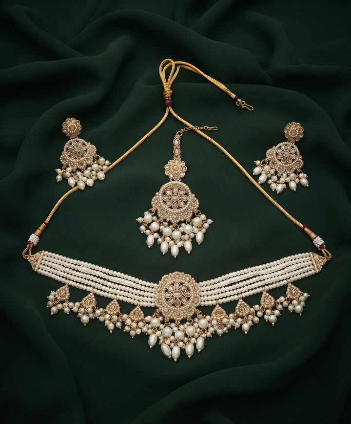 Gold Plated Kundan Beaded Jewellery Set With Mang Tikka