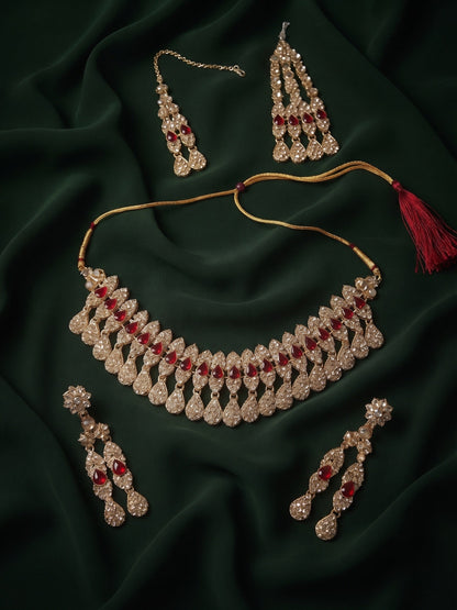 Gold-Toned Diamond Bridal Jewellery Set With Mang Tik & Pasa