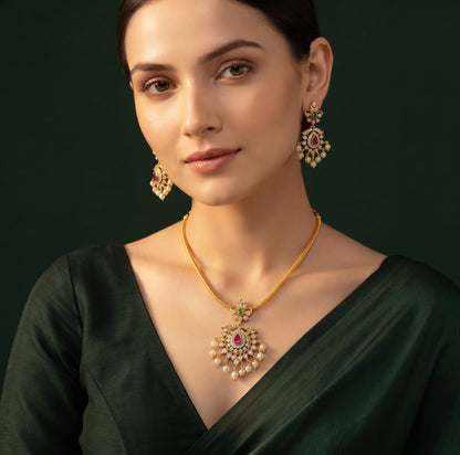 Gold-Toned Minimal Necklace with Earrings Jewellery Set