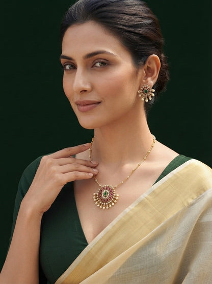 Gold-Toned Minimal Necklace with Earrings Jewellery Set