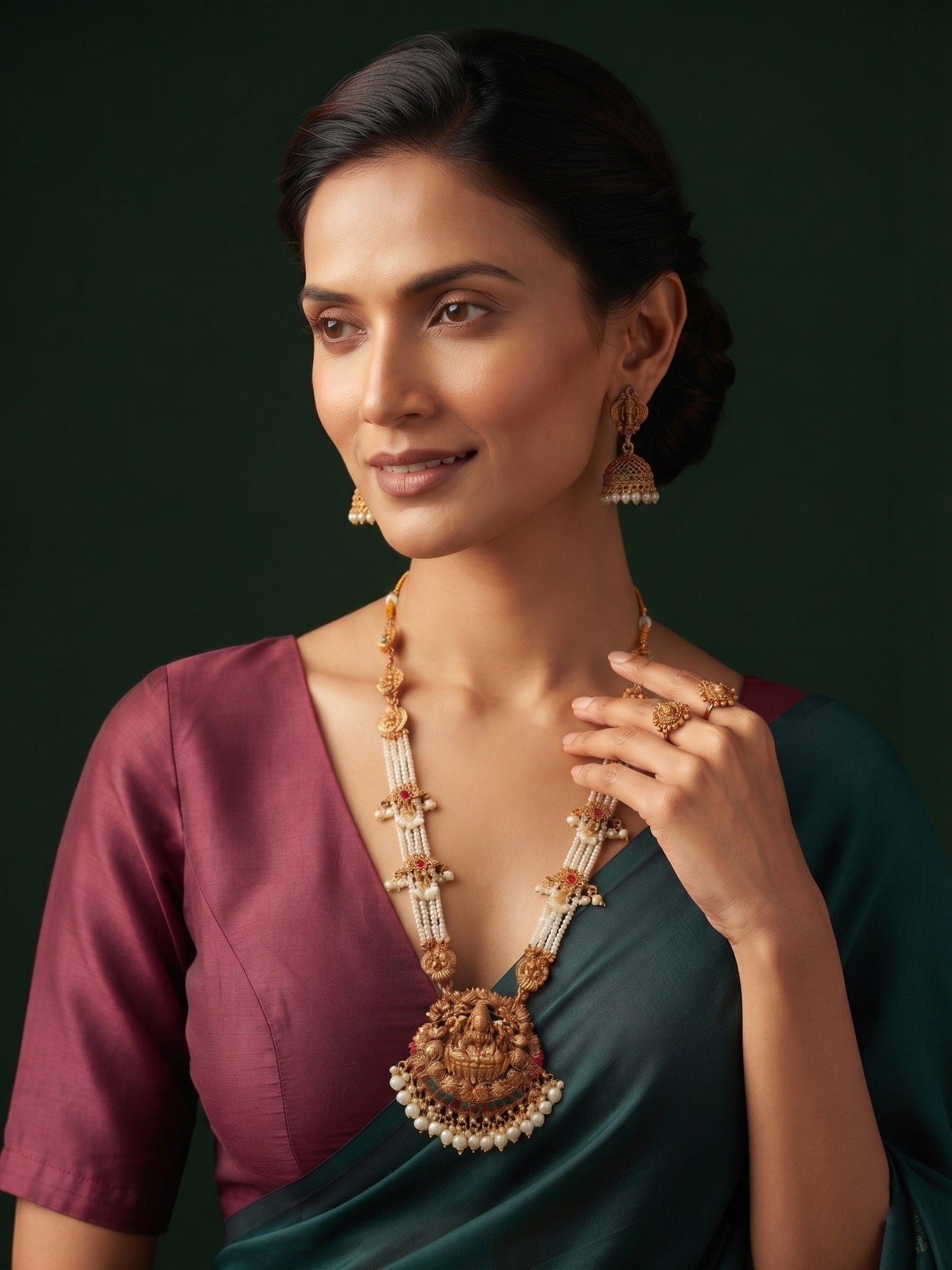 Gold-Toned Traditional Temple Rani Har Jewellery Set