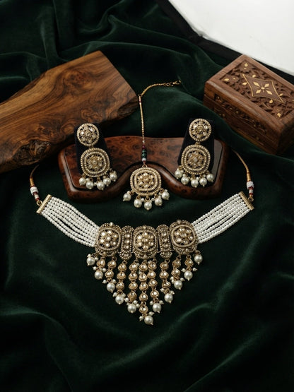Gold Plated Kundan Beaded Jewellery Set With Mang Tikka