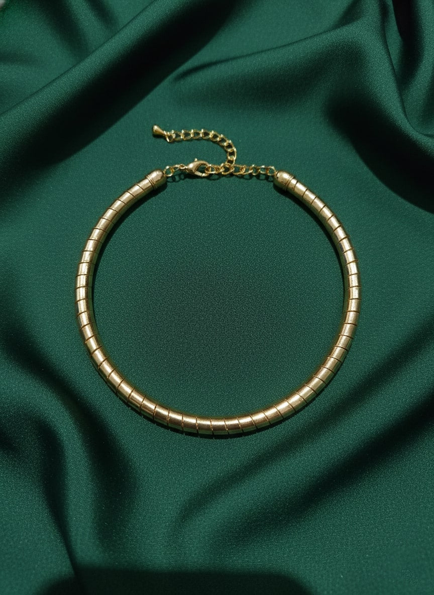 Coiled Adjustable Choker Necklace