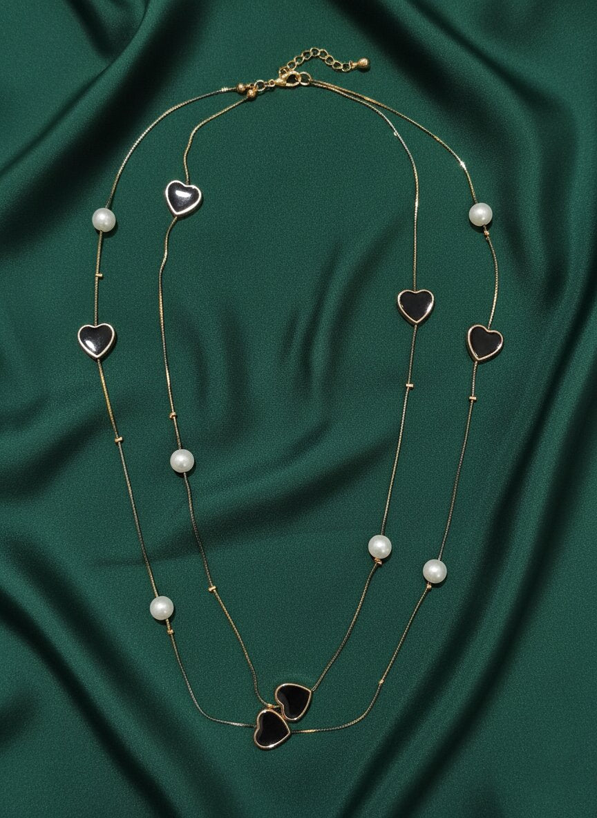 Pearls & Heart-Shaped Layered Minimal Necklace
