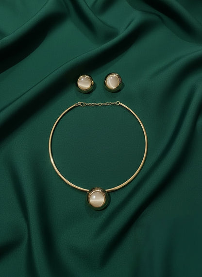 Trendy Gilded-Ripple Necklace With Studs
