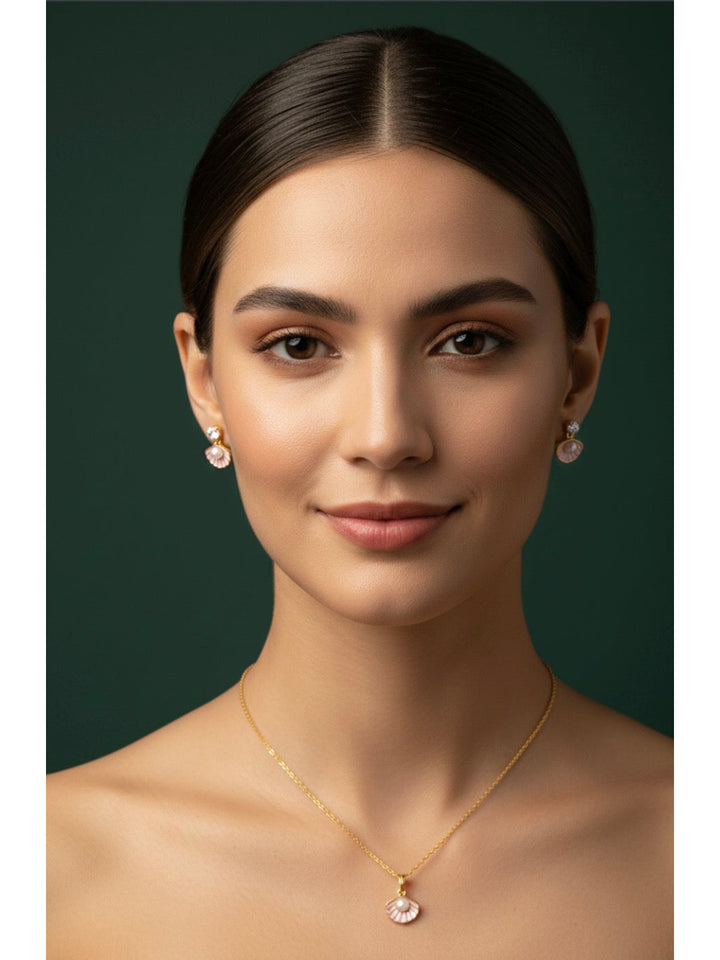 Elegant Sea Shell Pearl Pendant Chain With Earrings
