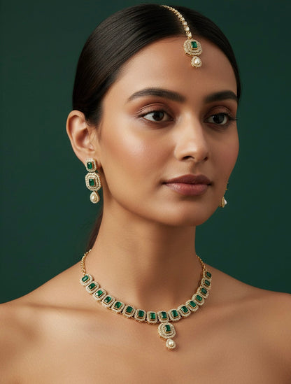 Emerald Kundan Necklace With Earings & Mang Tika