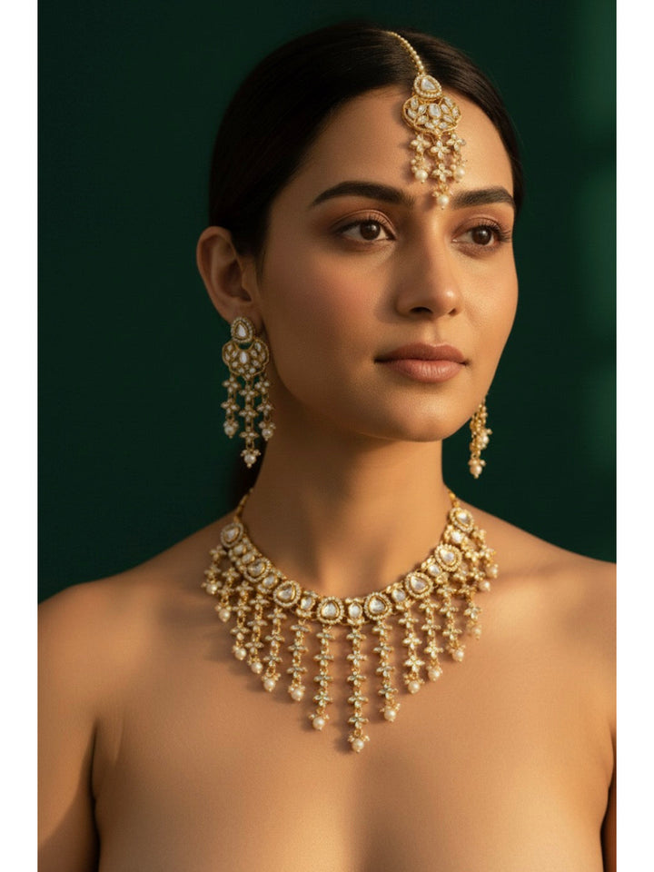 Emerald Kundan Necklace With Earings &amp; Mang Tika