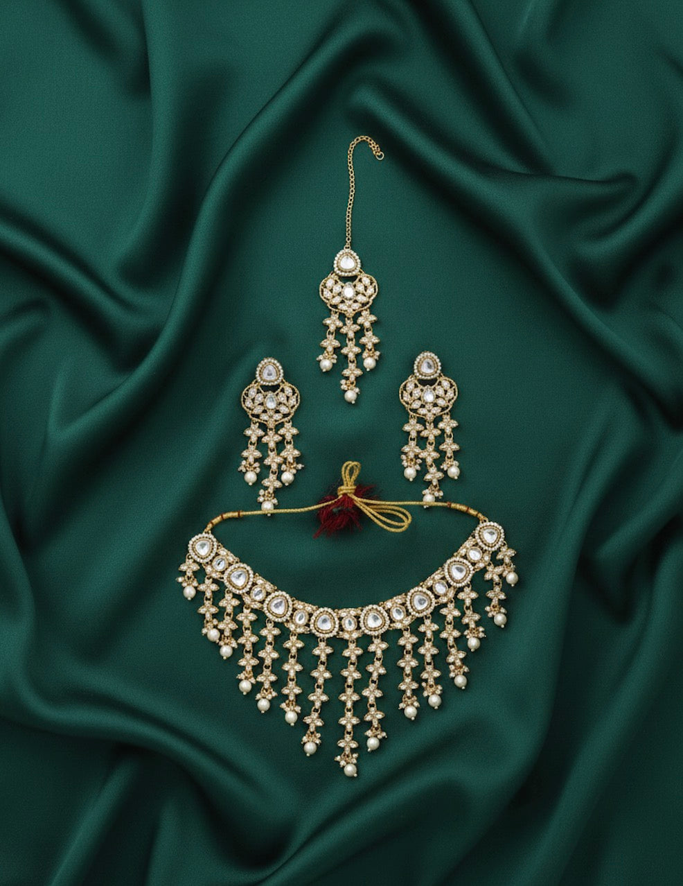 Emerald Kundan Necklace With Earings &amp; Mang Tika