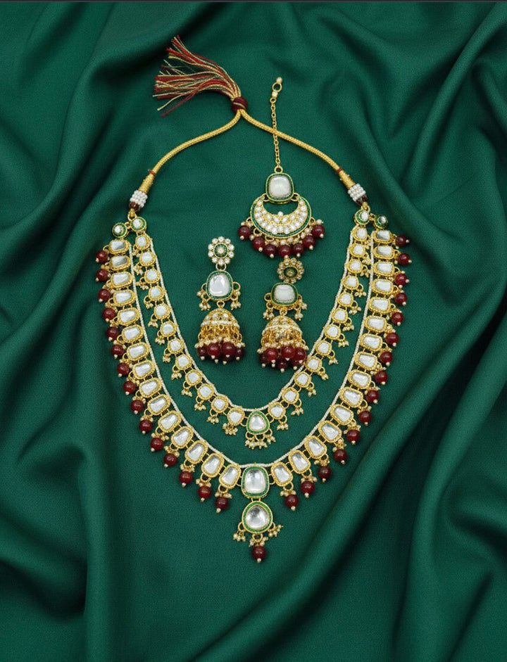 Fancy Emerald Kundan Necklace With Earings &amp; Mang Tika