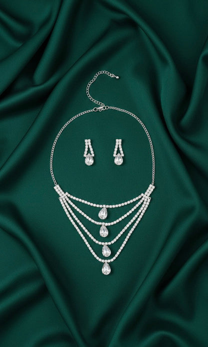 Women Layered Daimond Necklace With Earrings