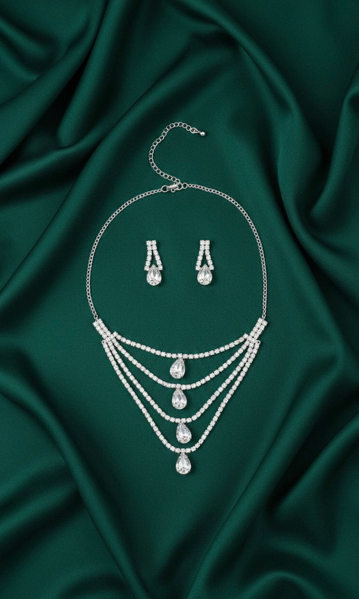 Women Layered Daimond Necklace With Earrings