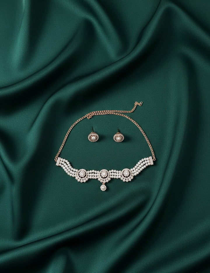 Beautiful Pearls &amp; Diamond Choker Necklace With Studs