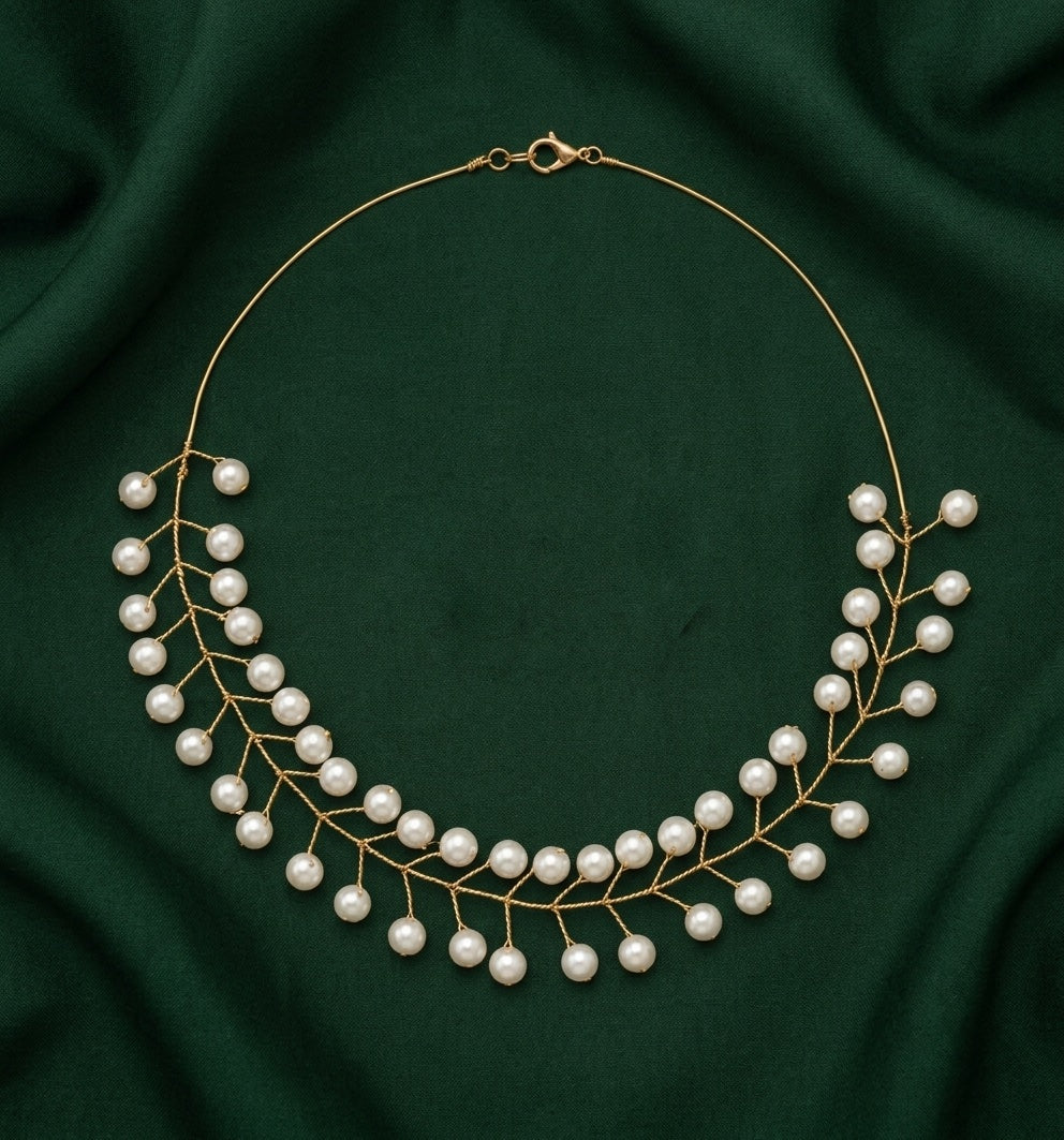 Women Gold-Plated Pearls Beaded Necklace