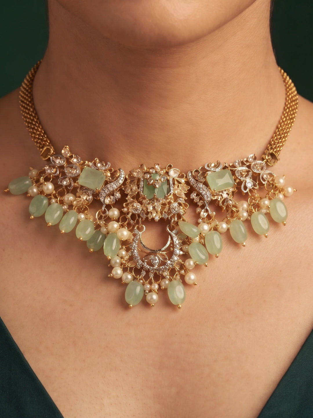 Women Gold-Plated Pearls Beaded Necklace