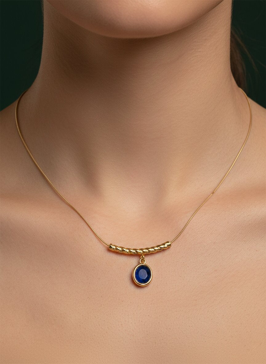 Antique Stone Studded Round Pendant With Chain