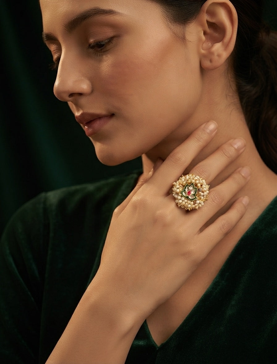 Women Gold-Plated Pearls Beaded Flower Ring
