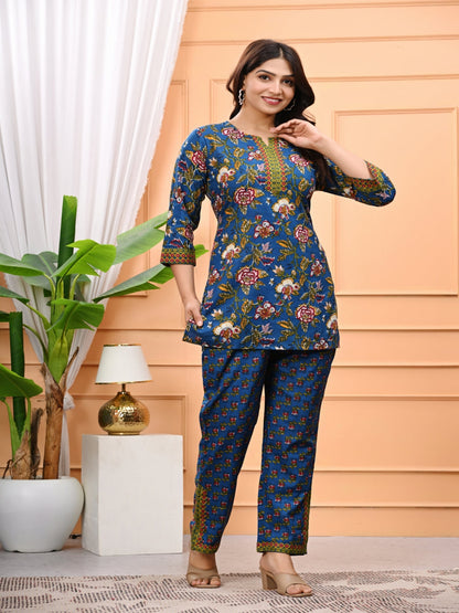 Blue Floral Printed Straight Kurta With Tapered Pants Set